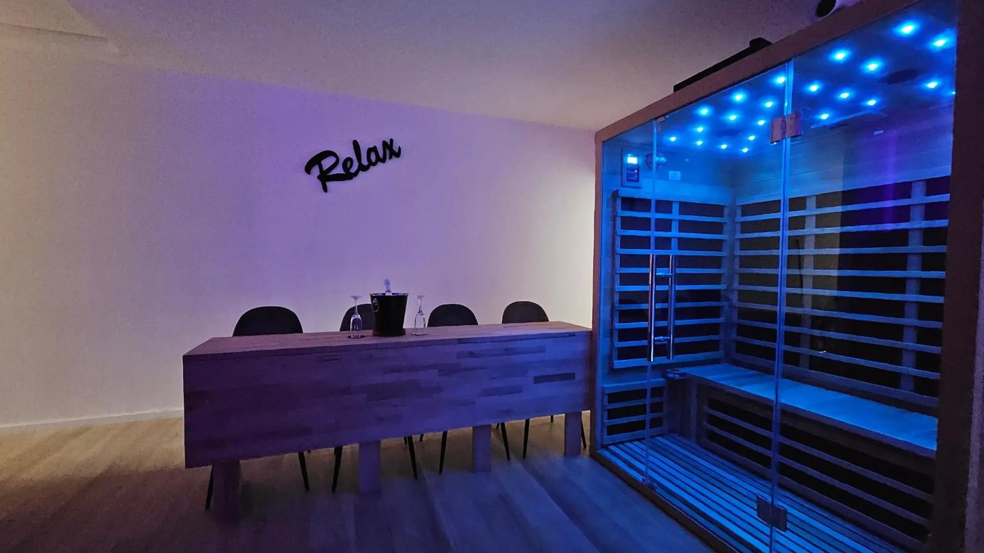 Suite Spa, Jacuzzi & Sauna Differdange
